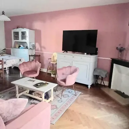 Charming House Appartamento *